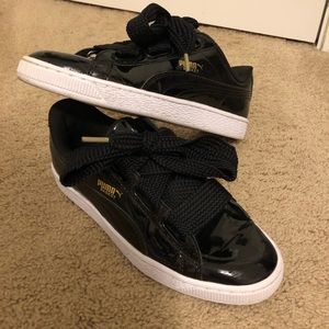 Puma Basket Heart Patent sneakers sz 8